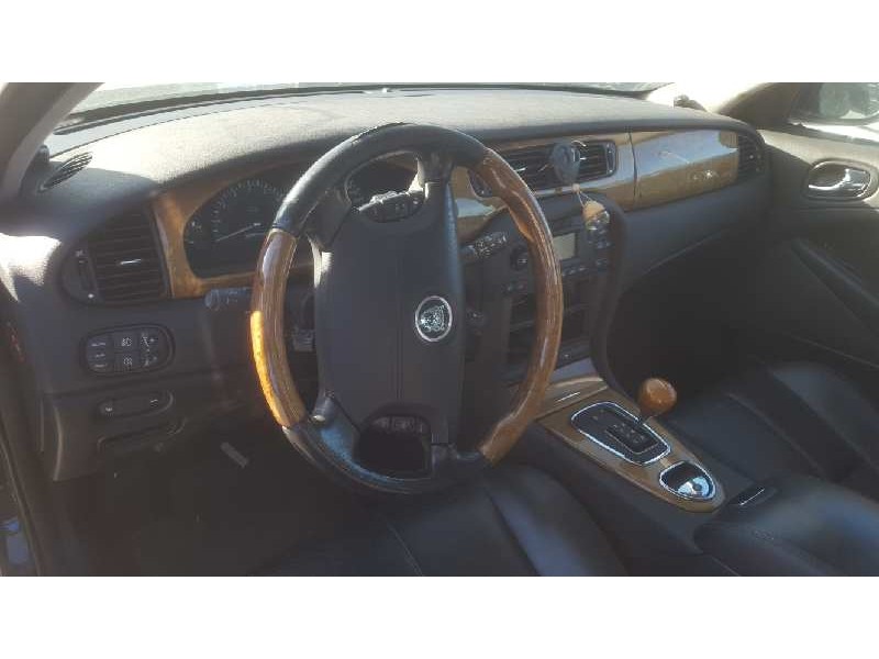 jaguar s-type del año 2005