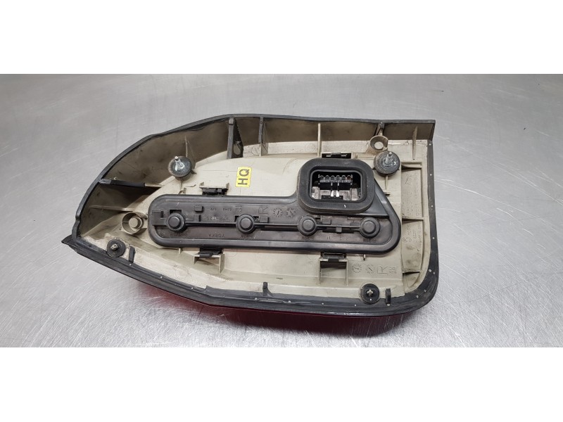 Recambio de piloto trasero derecho para opel zafira a comfort referencia OEM IAM 9117445   Recambio de piloto trasero derecho para opel zafira a comfort referencia OEM IAM 9117445