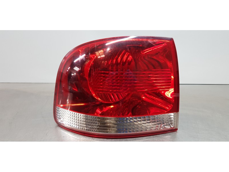 Recambio de piloto trasero izquierdo para volkswagen touareg (7la) tdi r5 referencia OEM IAM 7L6945095P   Recambio de piloto trasero izquierdo para volkswagen touareg (7la) tdi r5 referencia OEM IAM 7L6945095P