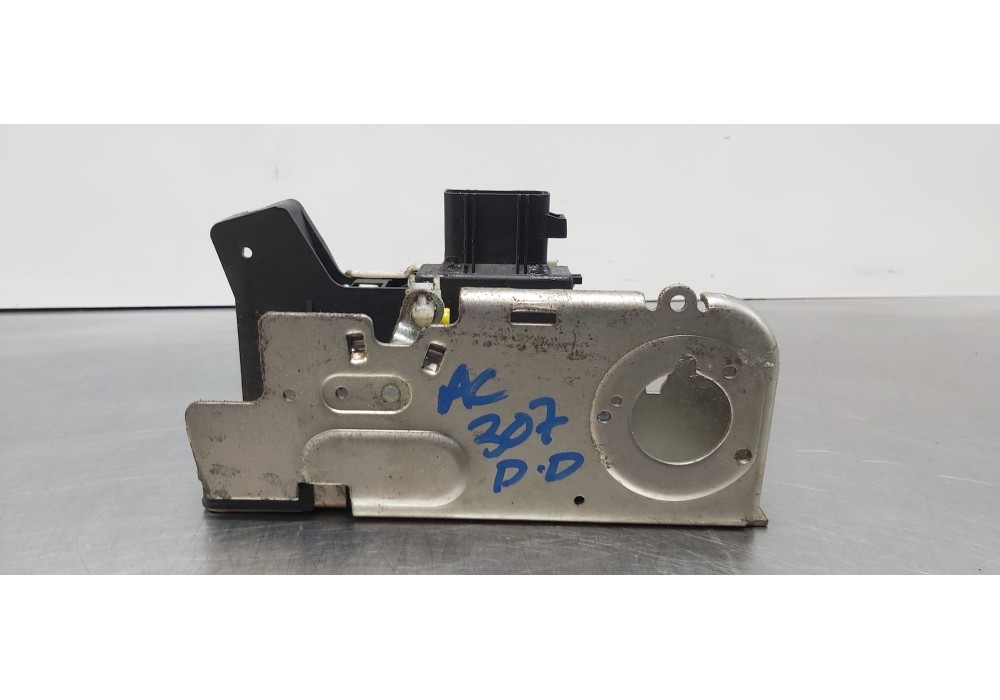 Recambio de cerradura puerta delantera derecha para ford transit caja cerrada ´06 ft 330 k trend lkw referencia OEM IAM 1945261 