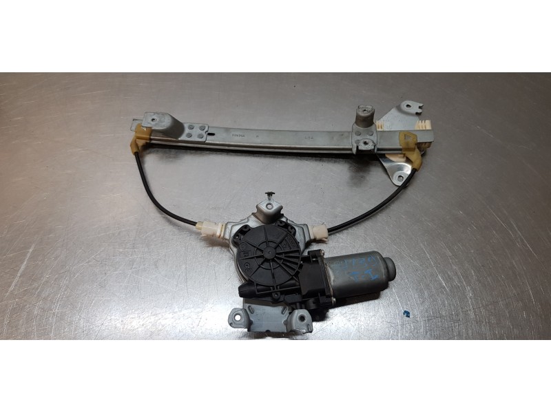 Recambio de elevalunas trasero izquierdo para nissan qashqai (j10) tekna referencia OEM IAM 82700JD400  