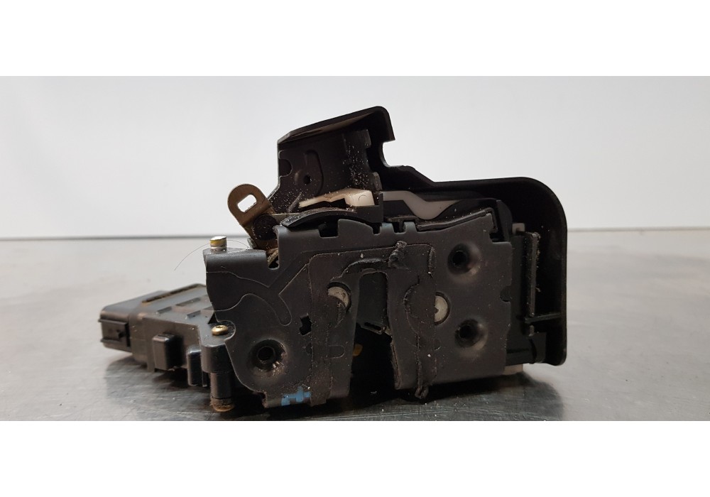 Recambio de cerradura puerta trasera izquierda para ford focus c-max (cap) trend (d) referencia OEM IAM 3M5AR26413BM  