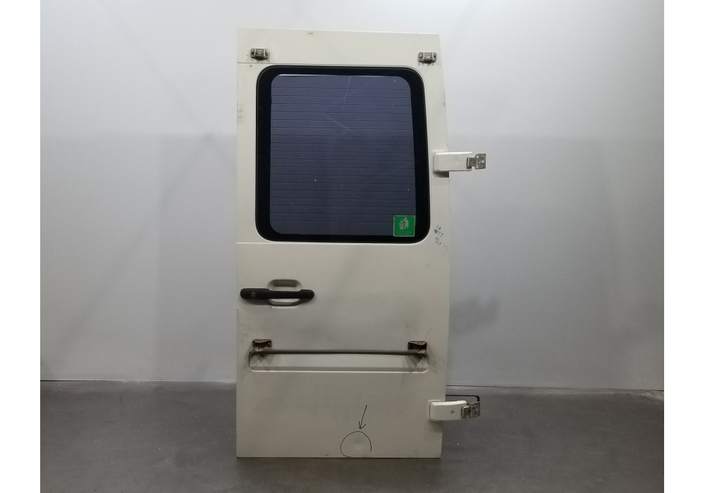 Recambio de puerta trasera derecha para volkswagen lt caja abierta (mod. 1997) lt 28 caja abierta referencia OEM IAM 2D3841080A 
