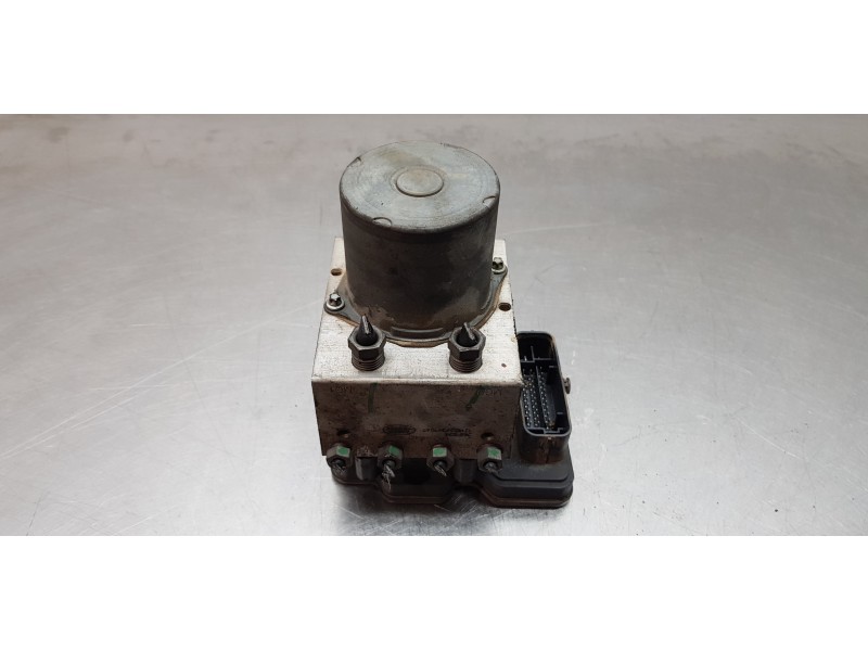 Recambio de abs para land rover range rover vogue referencia OEM IAM LR045796  