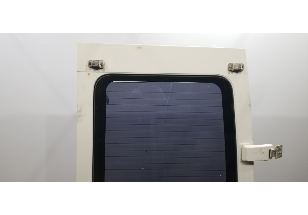 Recambio de puerta trasera derecha para volkswagen lt caja abierta (mod. 1997) lt 28 caja abierta referencia OEM IAM 2D3841080A 