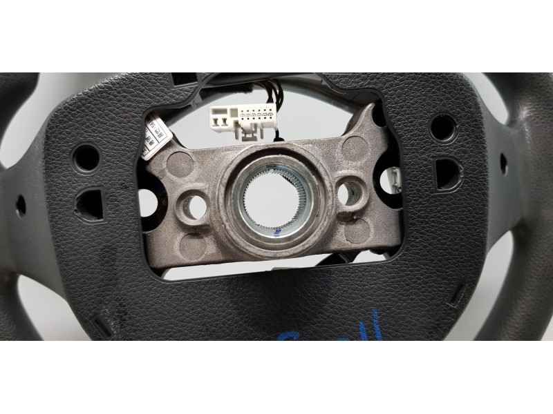 Recambio de volante para kia rio (yb) attract referencia OEM IAM 56100H8040  