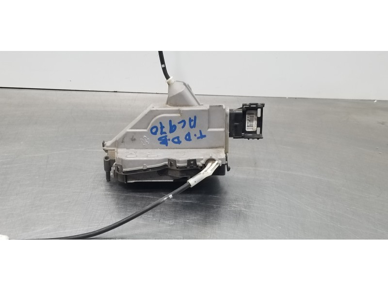 Recambio de cerradura puerta trasera derecha para peugeot 5008 allure referencia OEM IAM 9800624180   Recambio de cerradura puerta trasera derecha para peugeot 5008 allure referencia OEM IAM 9800624180