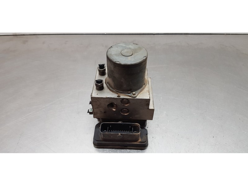 Recambio de abs para land rover range rover vogue referencia OEM IAM LR045796  