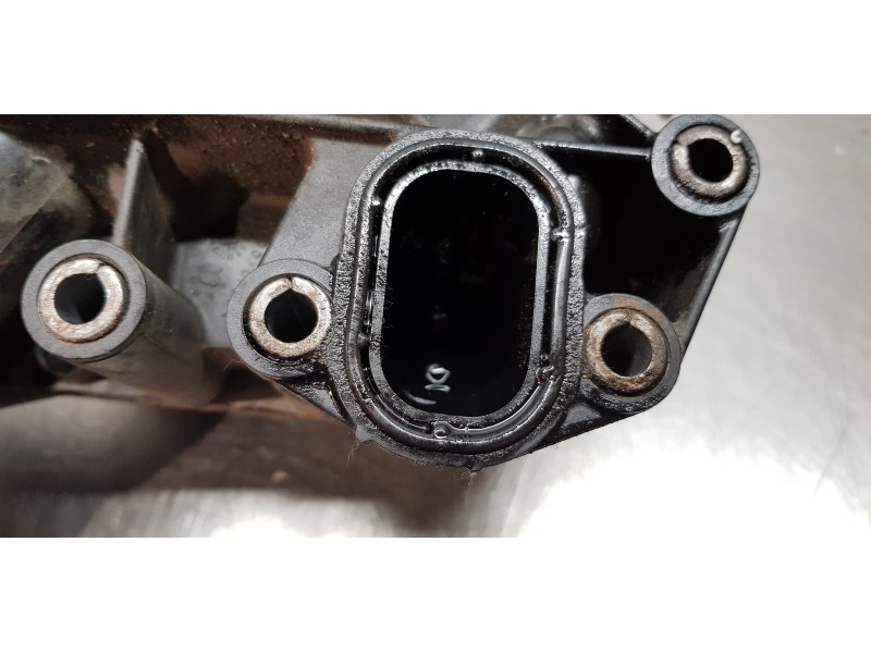 Recambio de soporte filtro aceite para renault scenic iv edition one referencia OEM IAM 152085948R  