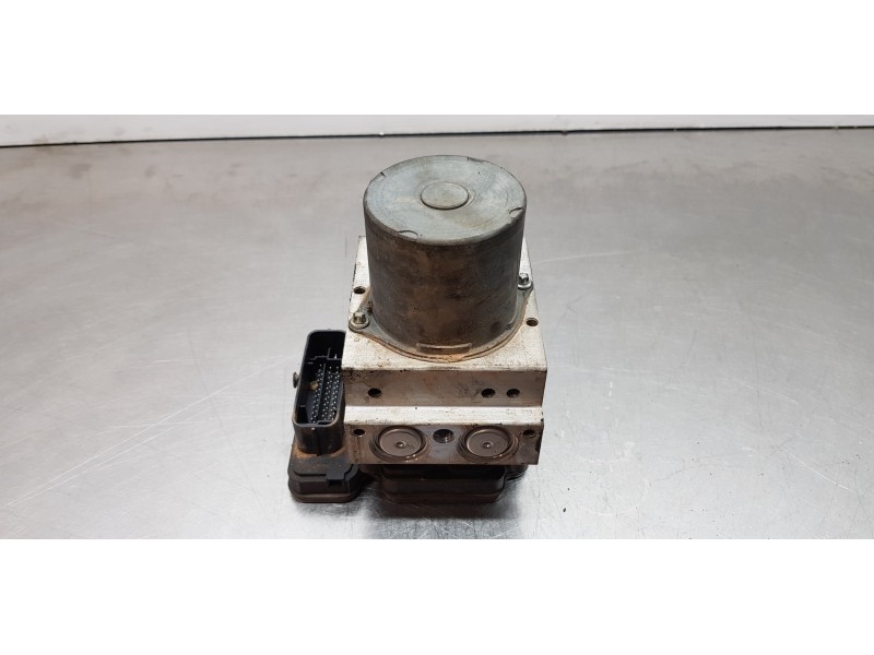 Recambio de abs para land rover range rover vogue referencia OEM IAM LR045796  