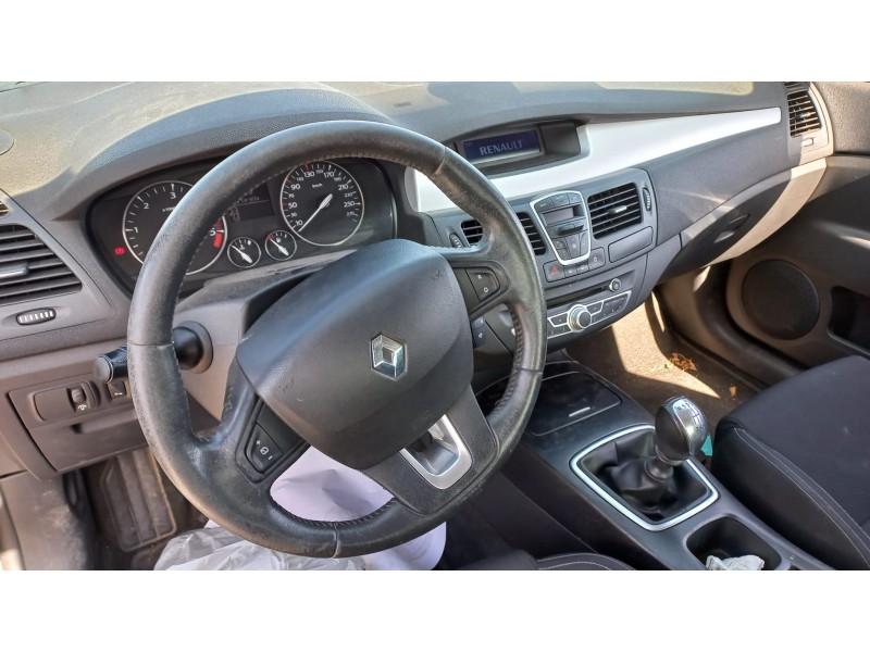 renault laguna coupe del año 2009