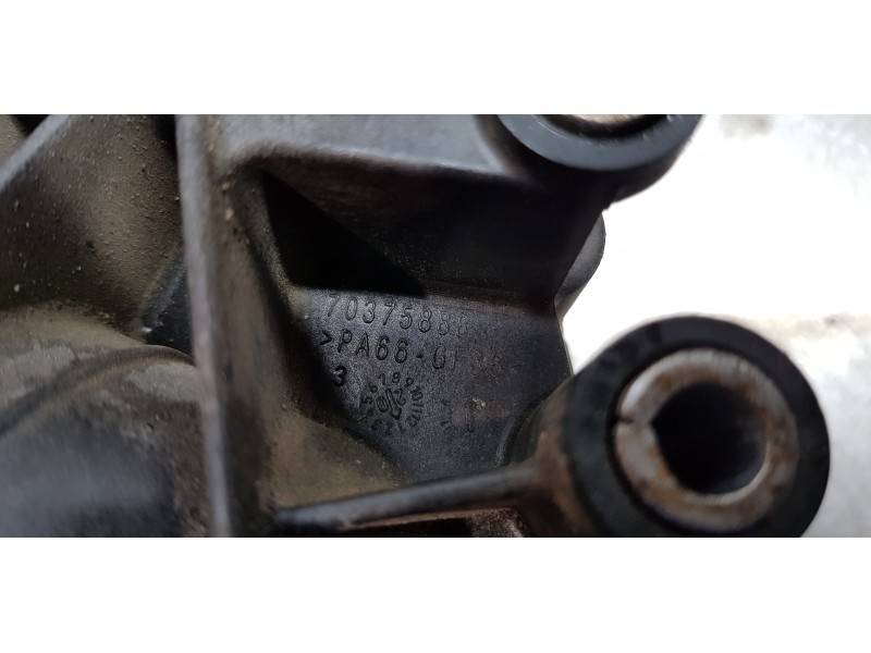 Recambio de soporte filtro aceite para renault scenic iv edition one referencia OEM IAM 152085948R  