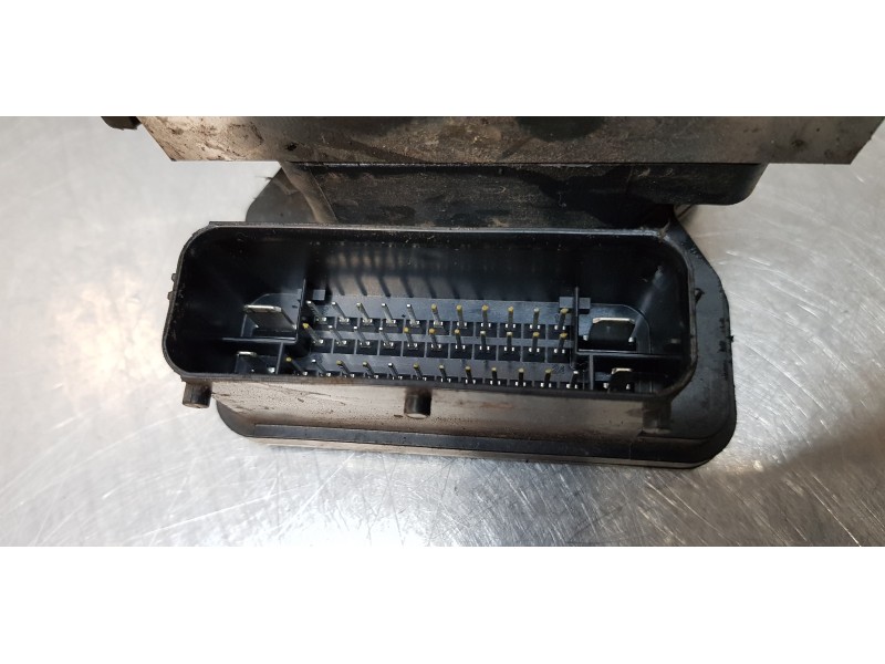Recambio de abs para kia carens ( ) concept referencia OEM IAM 58910A4410  