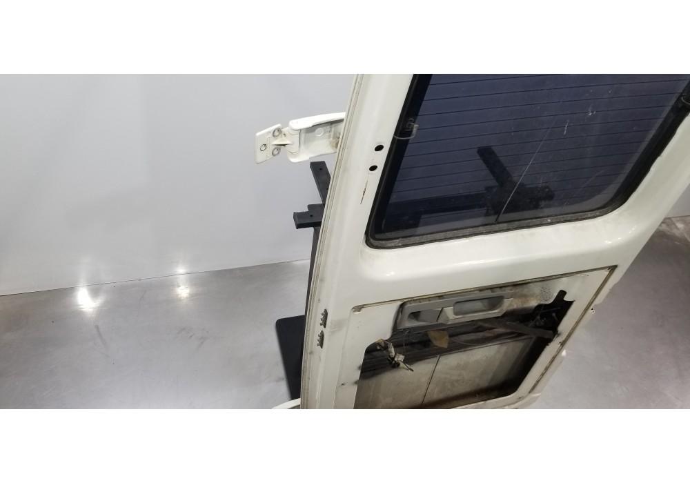 Recambio de puerta trasera derecha para volkswagen lt caja abierta (mod. 1997) lt 28 caja abierta referencia OEM IAM 2D3841080A 