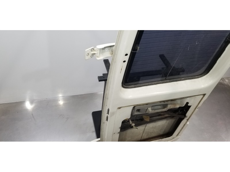 Recambio de puerta trasera derecha para volkswagen lt caja abierta (mod. 1997) lt 28 caja abierta referencia OEM IAM 2D3841080A 