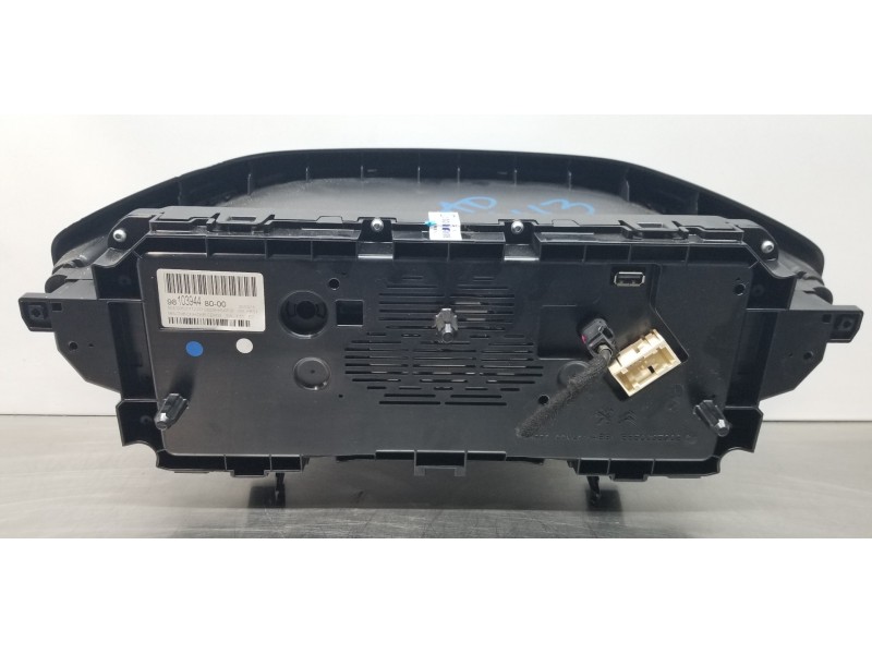Recambio de cuadro instrumentos para peugeot 3008 allure referencia OEM IAM 9810394480  