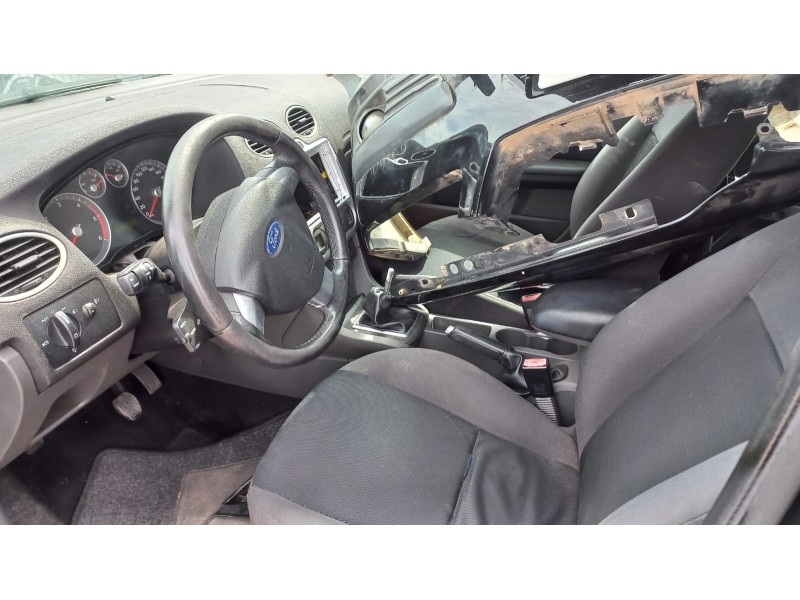 ford focus berlina (cap) del año 2005