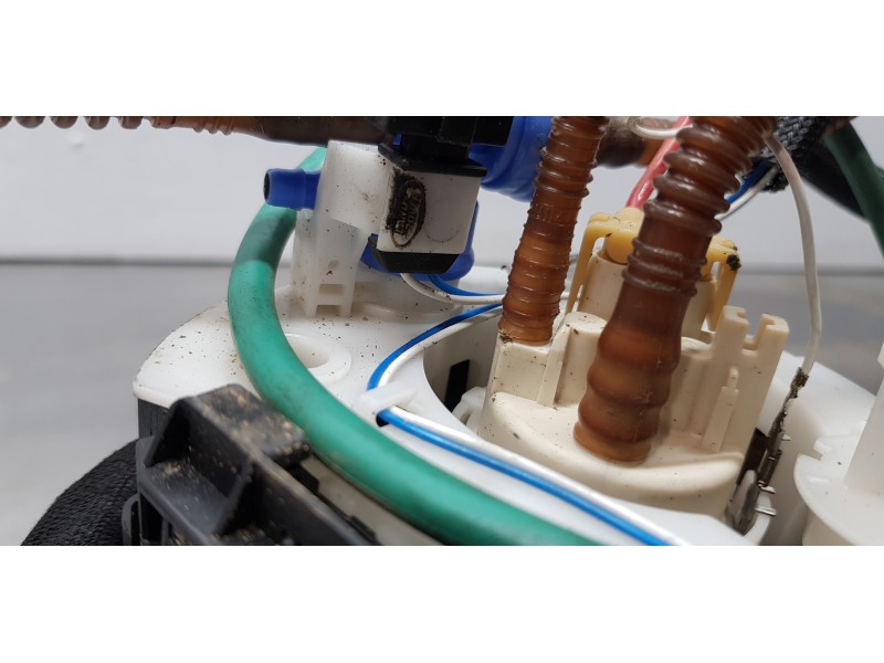 Recambio de aforador para land rover range rover vogue referencia OEM IAM LR040878  