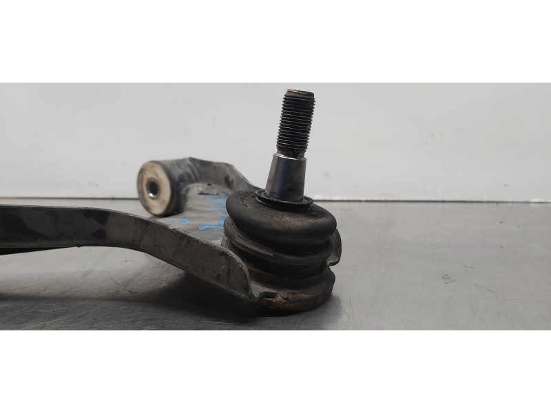 Recambio de brazo suspension superior delantero izquierdo para iveco daily caja cerrada furgon ´2017 referencia OEM IAM 58015642 Recambio de brazo suspension superior delantero izquierdo para iveco daily caja cerrada furgon ´2017 referencia OEM IAM 58015642