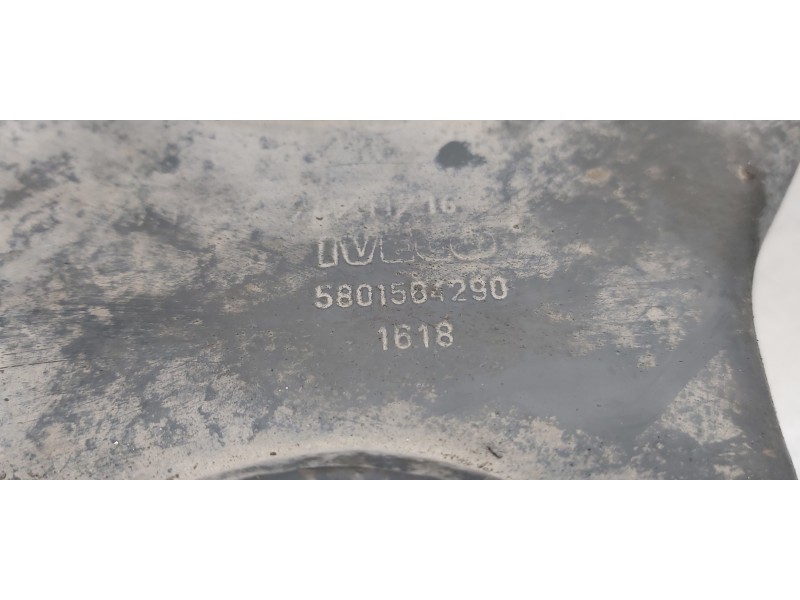 Recambio de brazo suspension superior delantero izquierdo para iveco daily caja cerrada furgon ´2017 referencia OEM IAM 58015642 Recambio de brazo suspension superior delantero izquierdo para iveco daily caja cerrada furgon ´2017 referencia OEM IAM 58015642