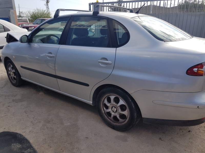 seat cordoba berlina (6l2) del año 2004