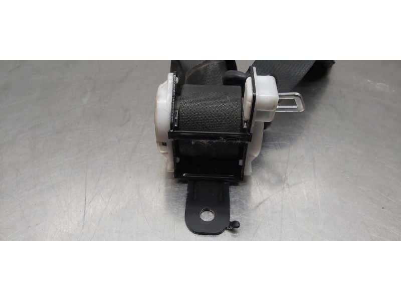 Recambio de cinturon seguridad trasero derecho para toyota auris touring sports (e18) hybrid active referencia OEM IAM 733600272
