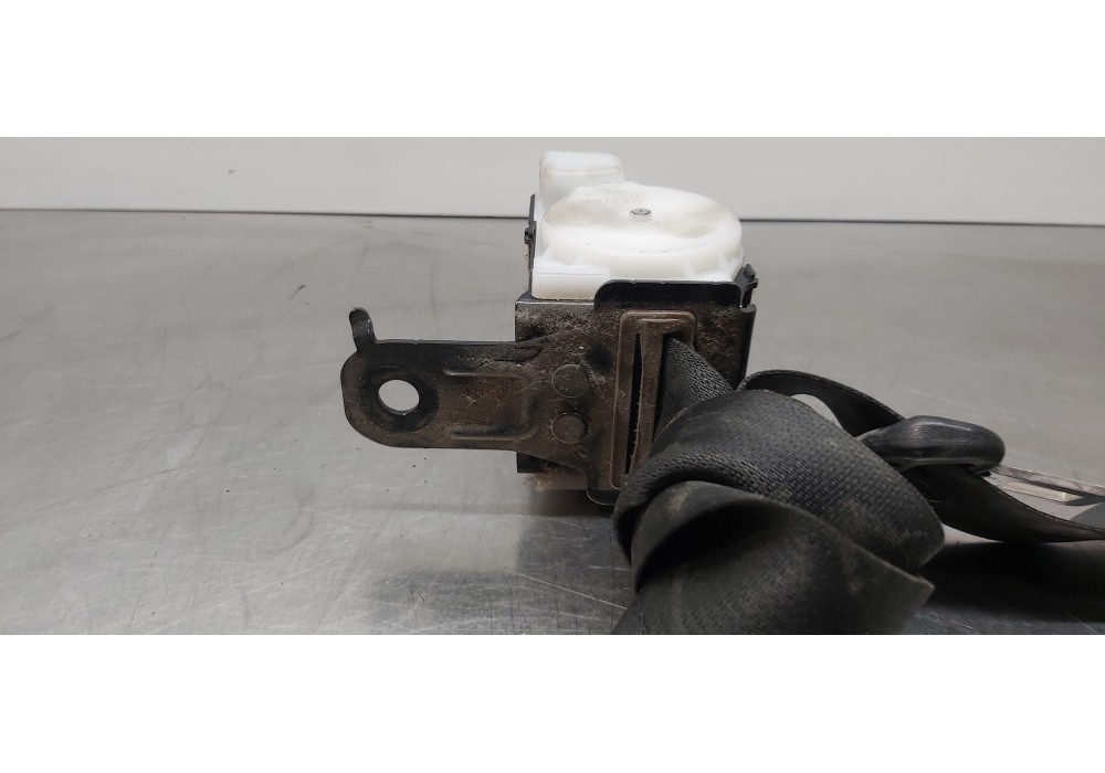 Recambio de cinturon seguridad trasero derecho para toyota auris touring sports (e18) hybrid active referencia OEM IAM 733600272