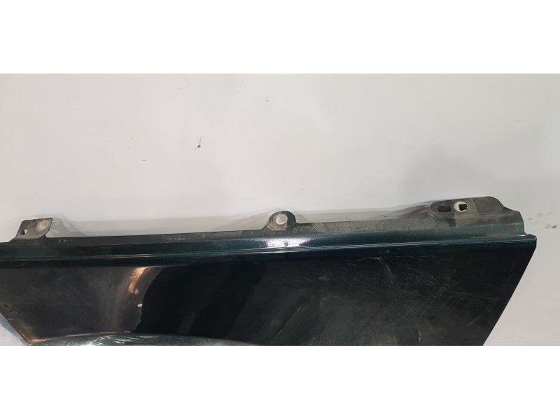 Recambio de aleta delantera izquierda para land rover range rover vogue referencia OEM IAM LR036592  