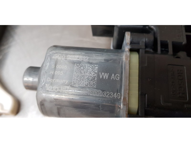 Recambio de elevalunas trasero derecho para volkswagen golf vii lim. advance bluemotion tech. referencia OEM IAM 5Q0959812  