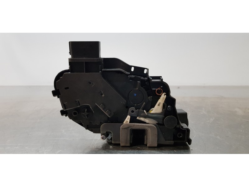 Recambio de cerradura puerta delantera derecha para ford galaxy (ca1) limited edition referencia OEM IAM 6M2AR21812MB  