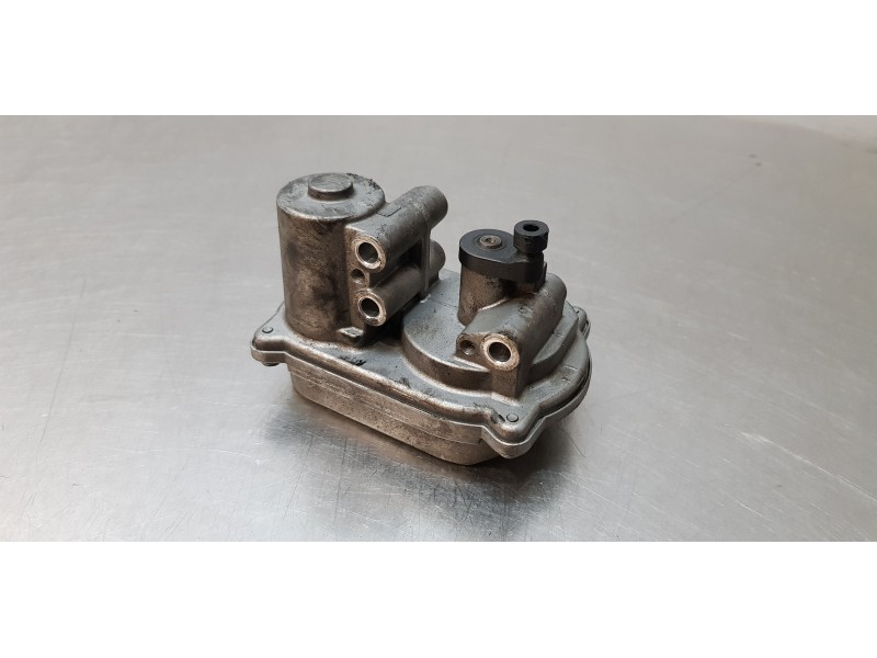 Recambio de colector admision para audi a8 (4e2) 4.0 tdi quattro referencia OEM IAM 057129086H  