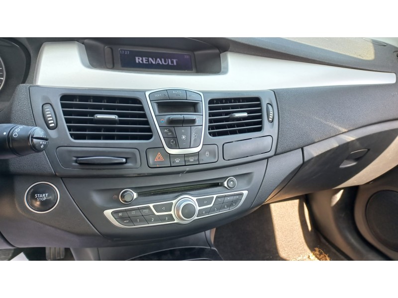 renault laguna coupe del año 2009