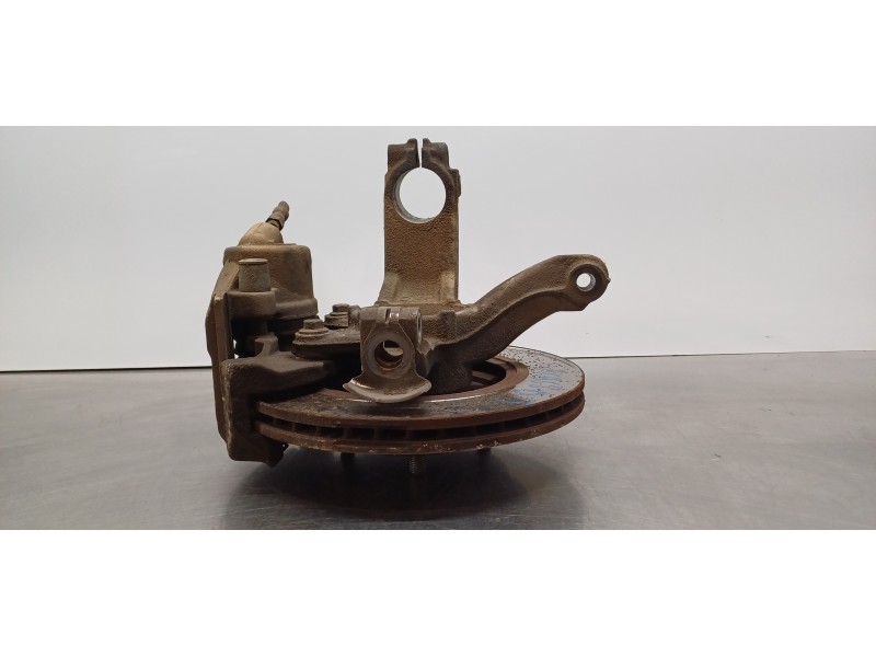 Recambio de mangueta delantera derecha para ford fiesta (cbk) ambiente referencia OEM IAM 1474306 2S613K185AE 