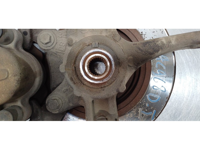 Recambio de mangueta delantera derecha para ford fiesta (cbk) ambiente referencia OEM IAM 1474306 2S613K185AE 