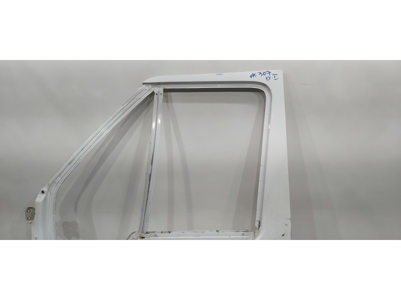 Recambio de puerta delantera izquierda para ford transit caja cerrada ´06 ft 330 k trend lkw referencia OEM IAM 1848340 6C16V201