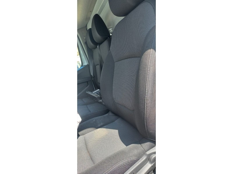 renault trafic furgón del año 2024