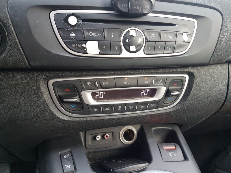 renault scenic iii del año 2011