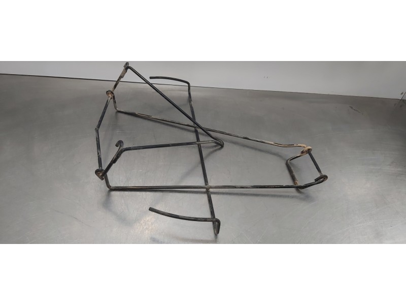 Recambio de soporte rueda repuesto para renault kangoo (f/kc0) alize referencia OEM IAM 7700312294  