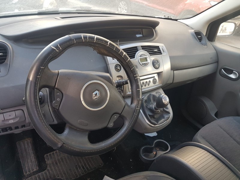 renault scenic ii del año 2008