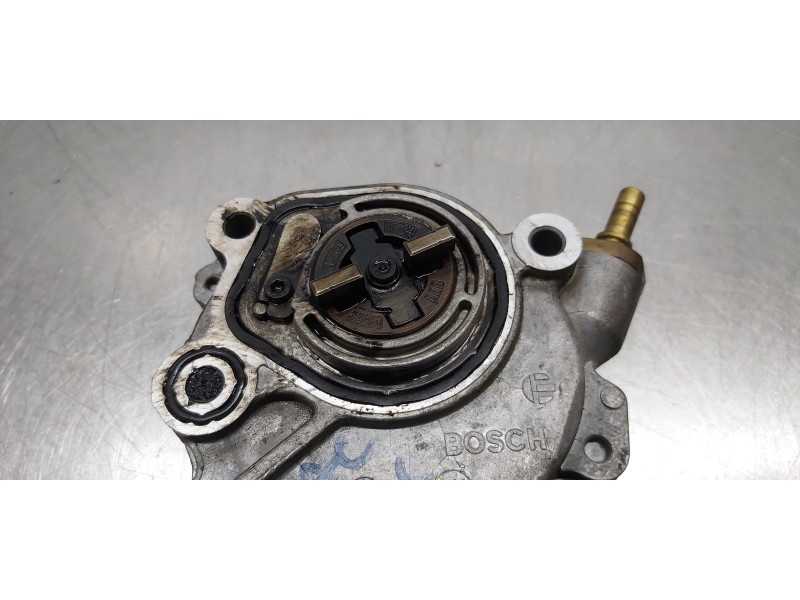 Recambio de depresor freno / bomba vacio para mitsubishi outlander (cw0) challenge 4wd referencia OEM IAM MN982281  