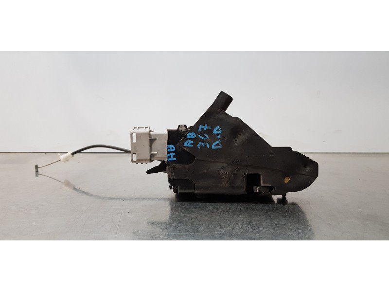 Recambio de cerradura puerta delantera derecha para citroen c4 coupe collection referencia OEM IAM 9683417380  