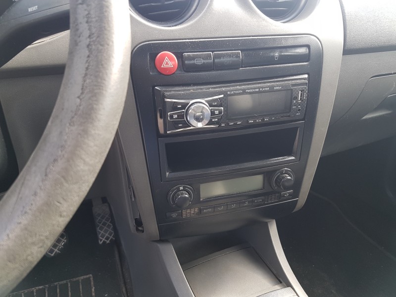 seat cordoba berlina (6l2) del año 2004