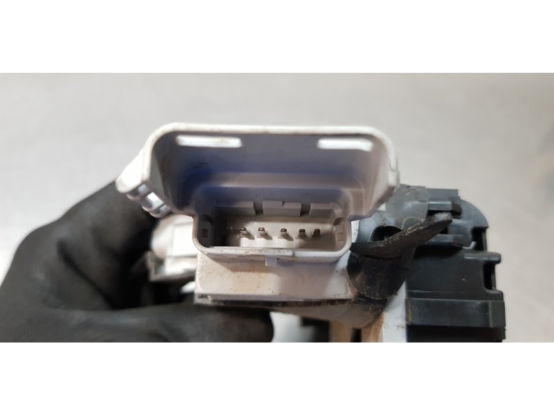 Recambio de cerradura puerta delantera derecha para citroen c4 coupe collection referencia OEM IAM 9683417380  