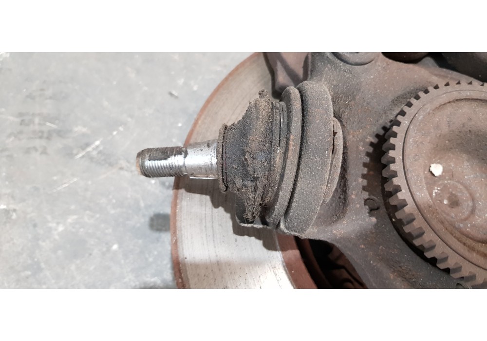 Recambio de mangueta delantera derecha para ford transit combi ´06 ft 350 l trend referencia OEM IAM 6C113K185   Recambio de mangueta delantera derecha para ford transit combi ´06 ft 350 l trend referencia OEM IAM 6C113K185