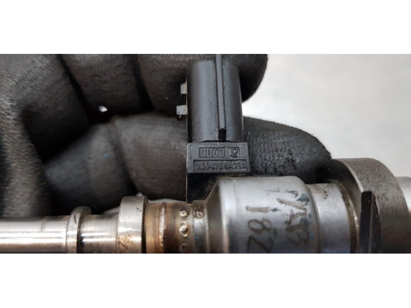 Recambio de inyector para renault scenic iii limited referencia OEM IAM H8200769153  