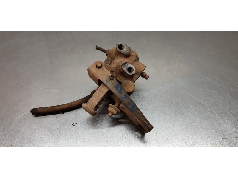 Recambio de repartidor de freno para nissan trade 100 caja cerrada, techo elevado referencia OEM IAM   