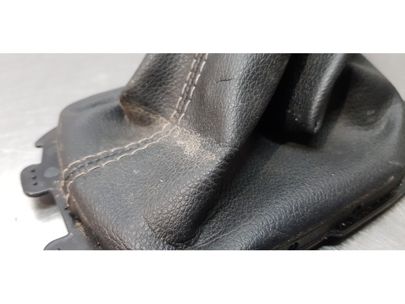 Recambio de pomo palanca cambio para ford ka+ ultimate referencia OEM IAM J7BR7H409AVC  