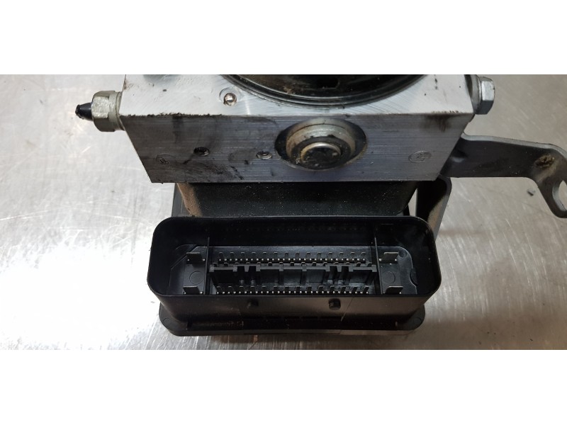 Recambio de abs para bmw serie 1 berlina (e81/e87) 116i referencia OEM IAM 6777158   Recambio de abs para bmw serie 1 berlina (e81/e87) 116i referencia OEM IAM 6777158