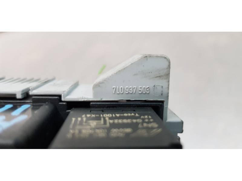 Recambio de caja reles / fusibles para porsche cayenne (typ 9pa) s referencia OEM IAM 7L0937503  