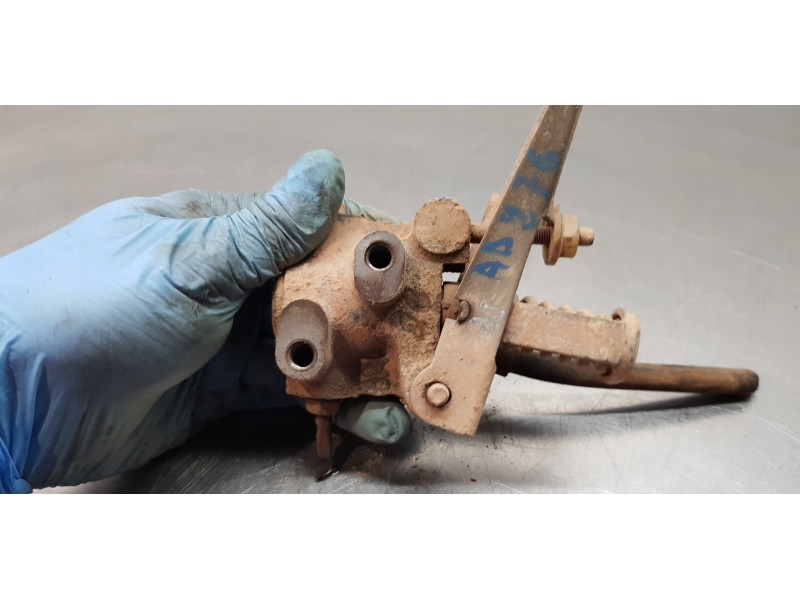 Recambio de repartidor de freno para nissan trade 100 caja cerrada, techo elevado referencia OEM IAM   